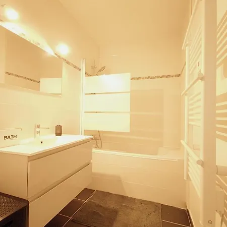 Pres Du Bouchon De Champagne Apartment *